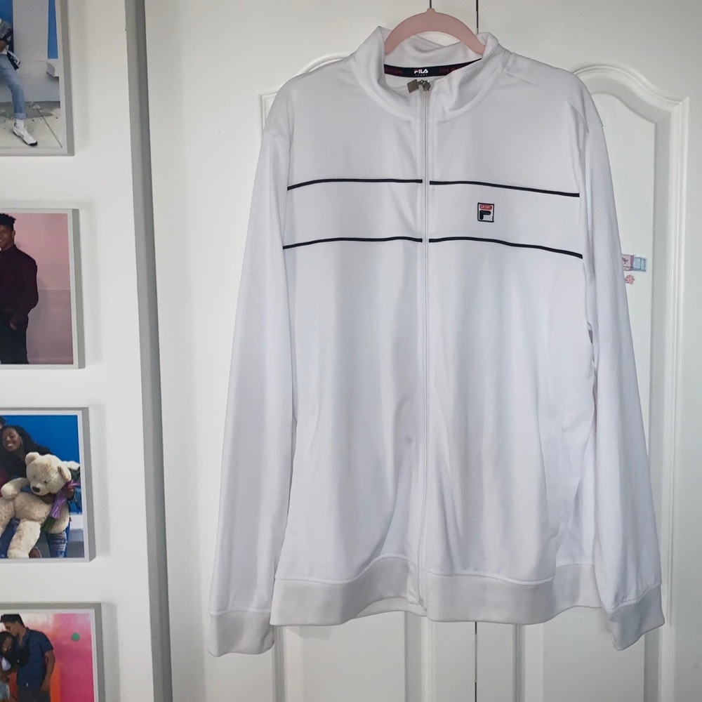 Oversized White Fila Track Jacket 🐼